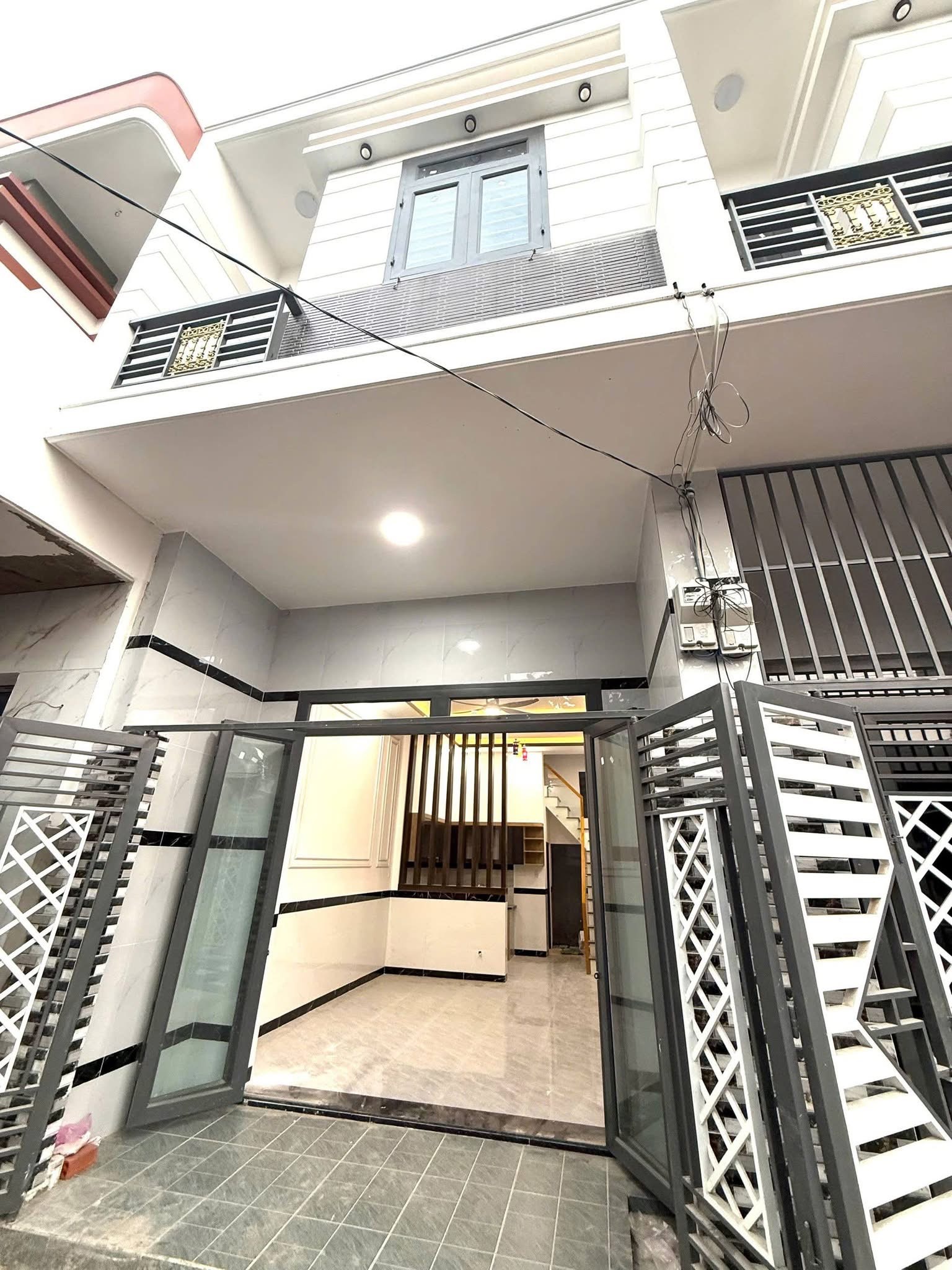Nhà đẹp duy nhất, vừa ở vừa kinh doanh tốt, chỉ còn 1 căn duy nhất với vị trí cực kỳ thuận tiện