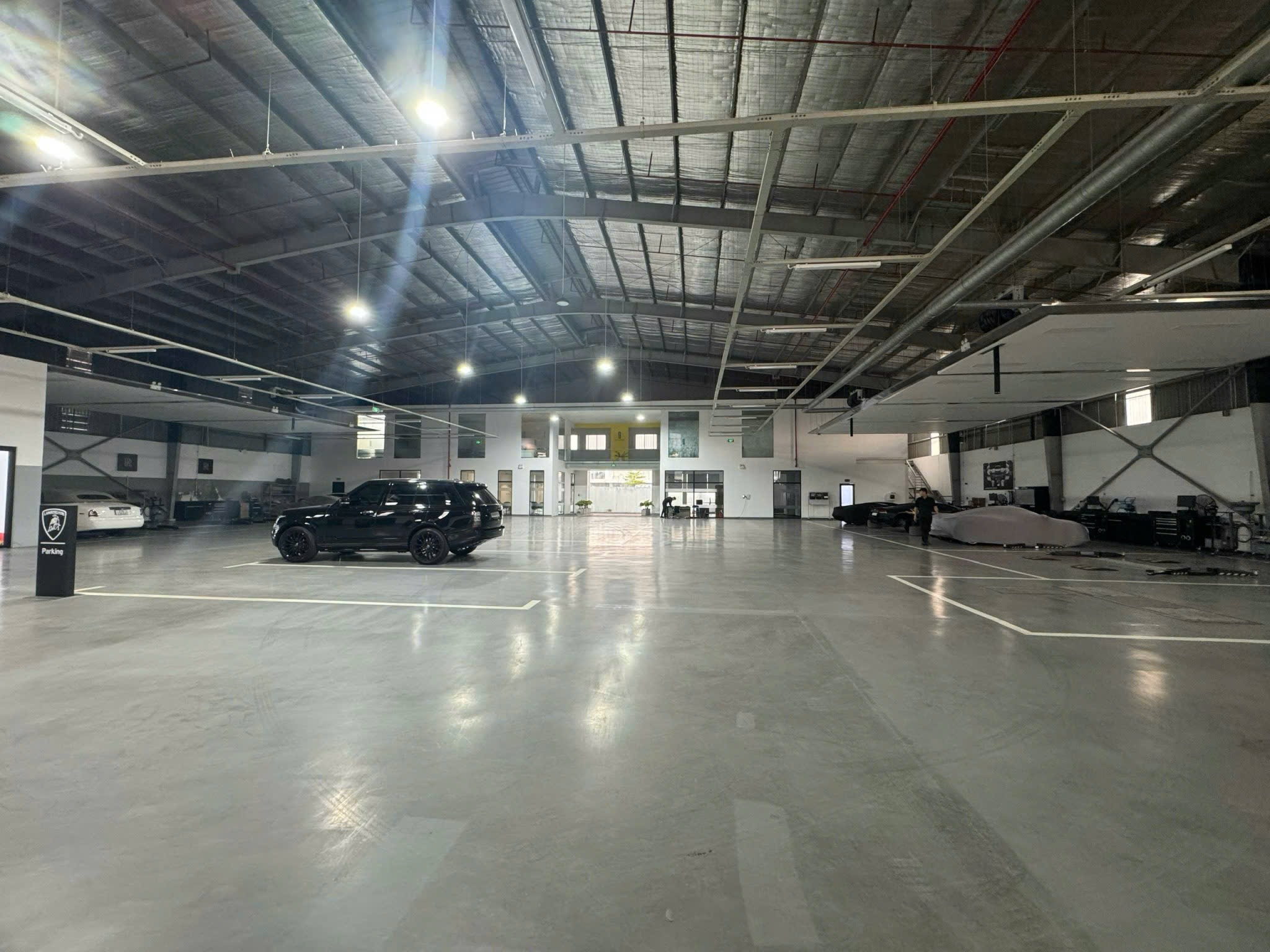 Cho thuê Showroom, kho xưởng đường Cộng Hoà Tân Bình