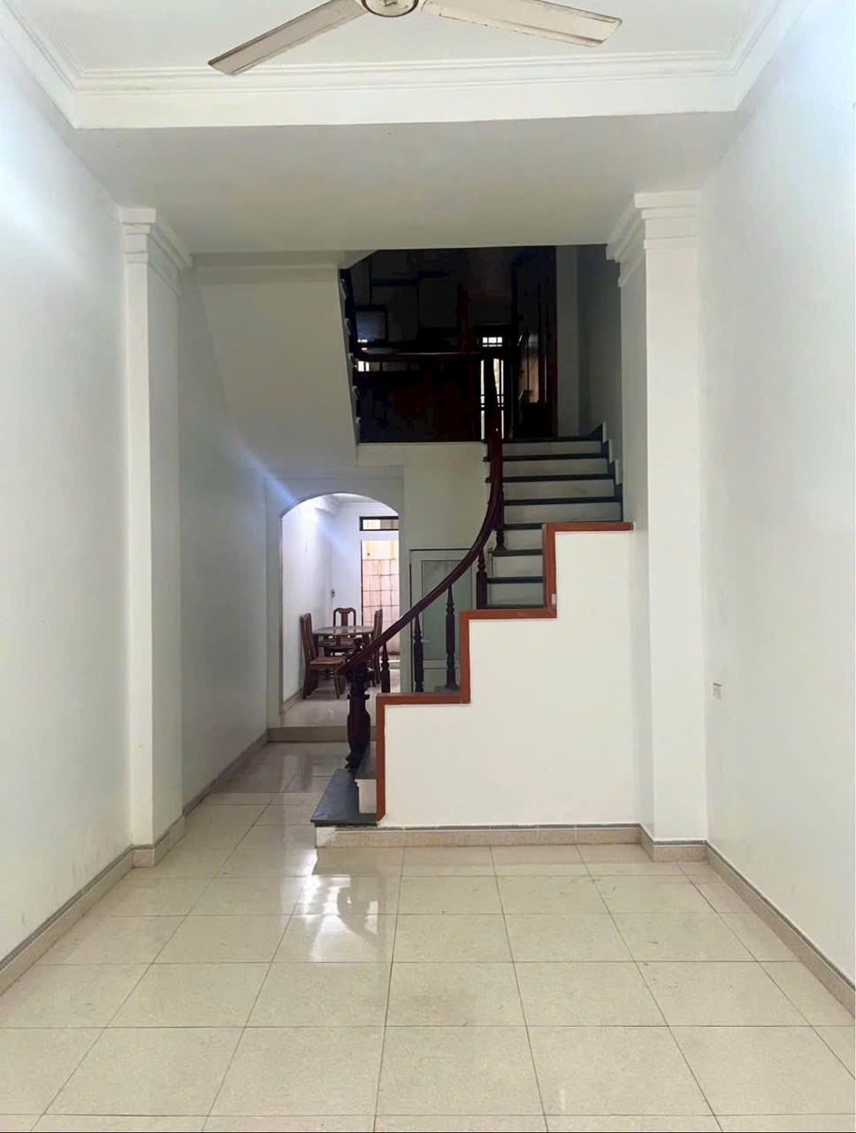 Bán nhà 3 tầng ngõ phố Phạm Thị Trân, Phạm Ngũ Lão, 68.5m2, ngang 4m, 4 ngủ
