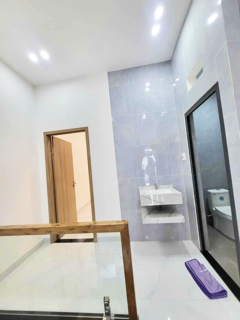 Hạ giá 100 triệu bán nhanh nhà 2 mê nguyên full nội thất xịn, 57m2, ngang 4,35m, hẻm rộng hơn 3m, Quy Nhơn