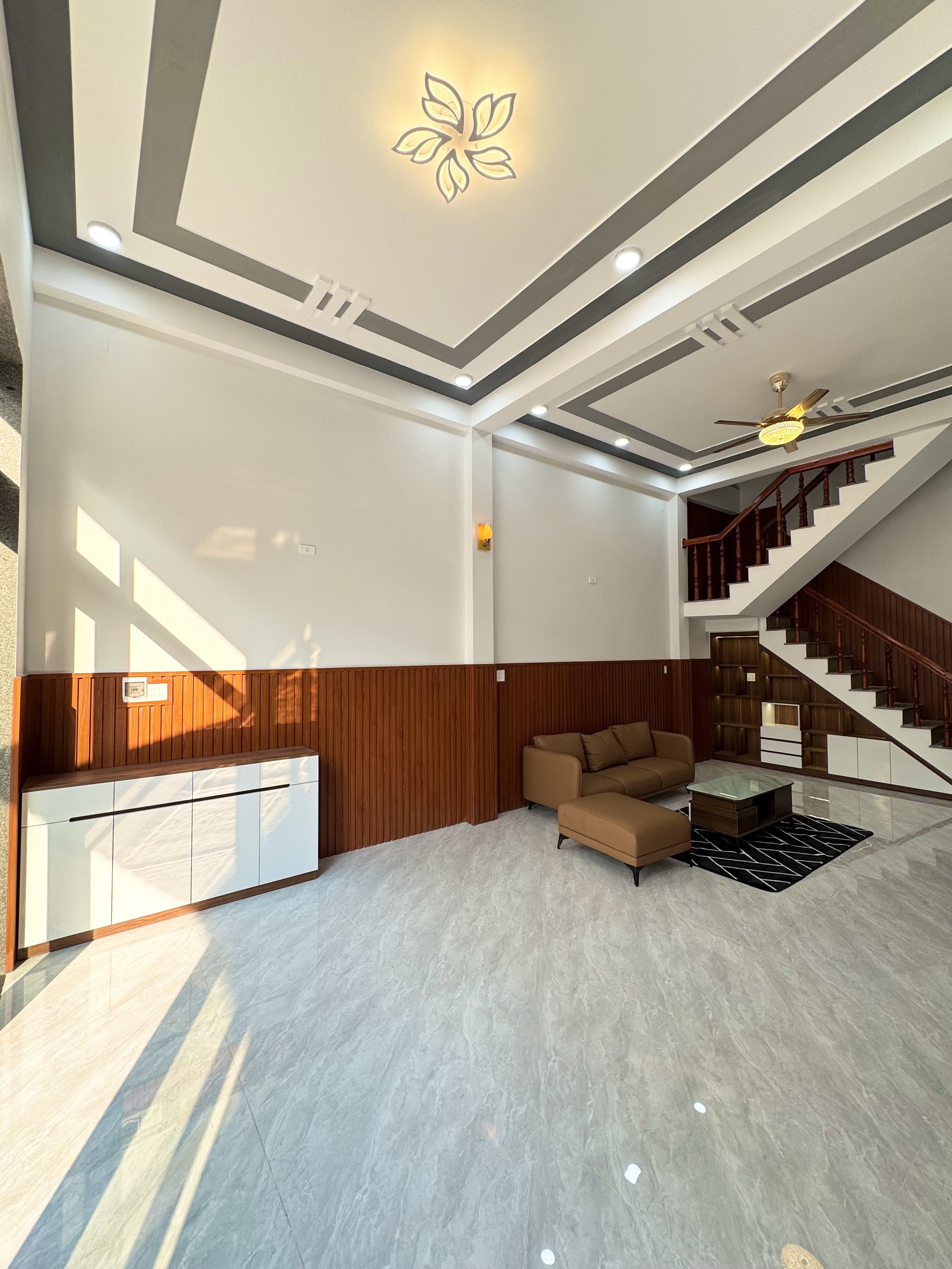 Nhà 2 tầng mặt tiền khu Thành Thái, 73m2, ngang 4,45m, Quy Nhơn