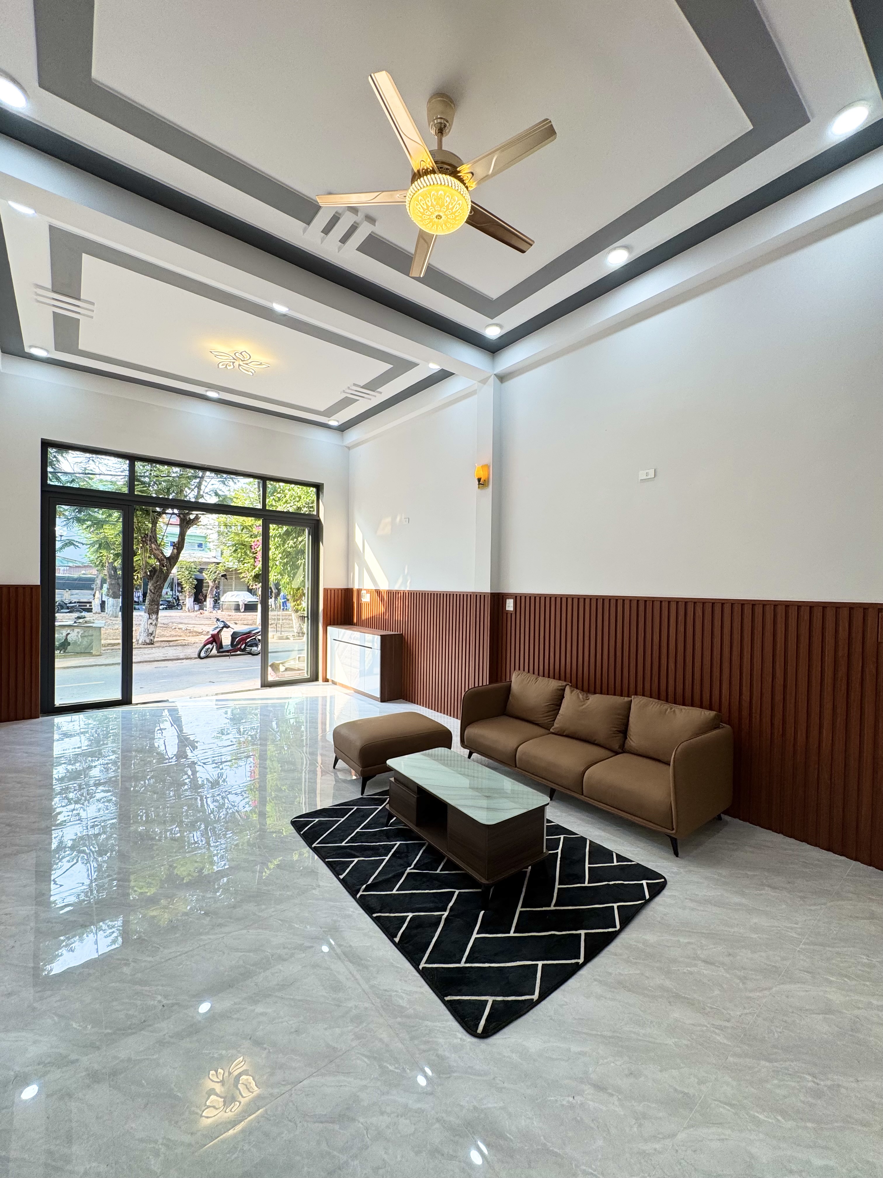 Nhà 2 tầng mặt tiền khu Thành Thái, 73m2, ngang 4,45m, Quy Nhơn