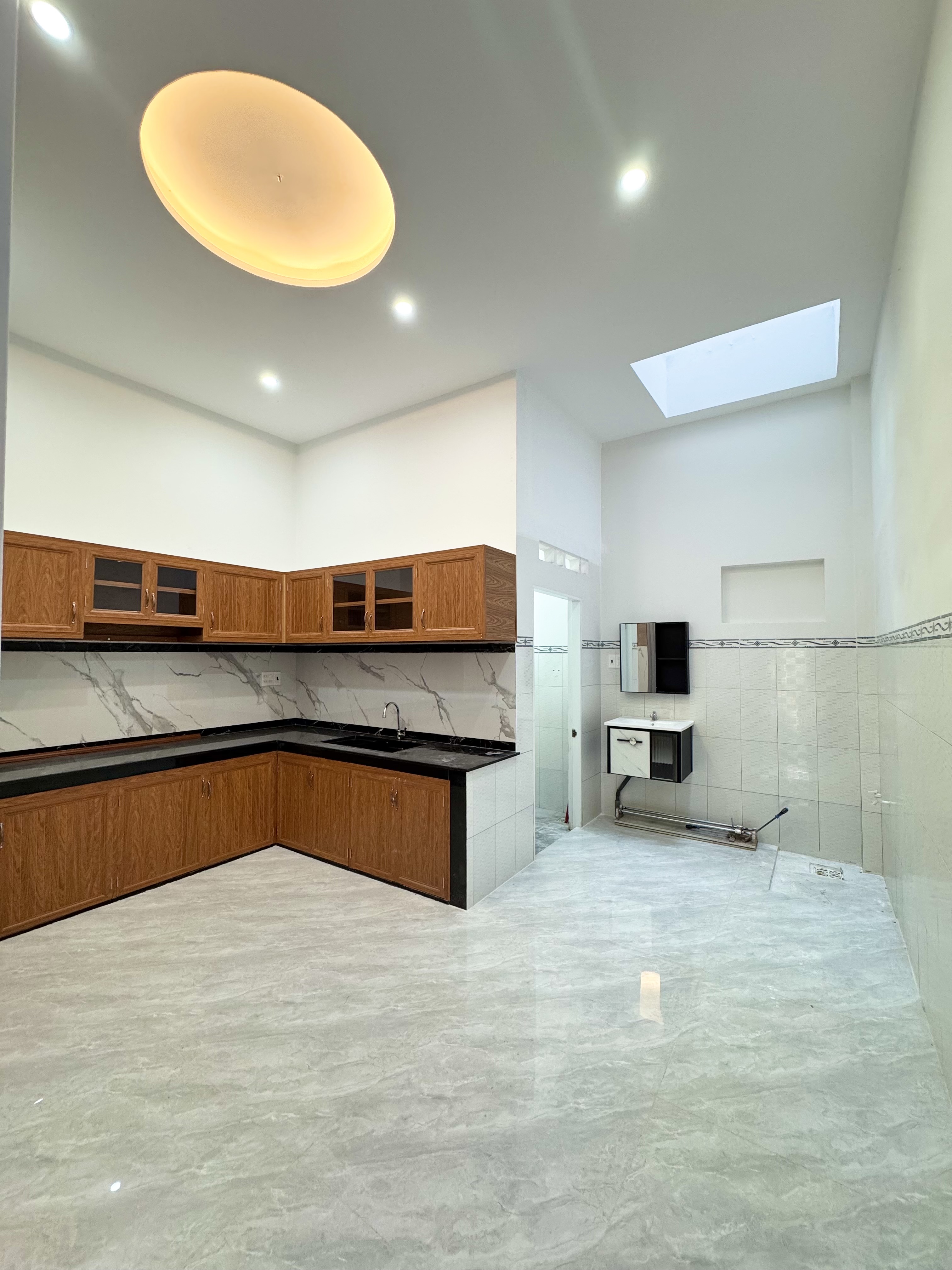 Nhà 2 tầng mặt tiền khu Thành Thái, 73m2, ngang 4,45m, Quy Nhơn