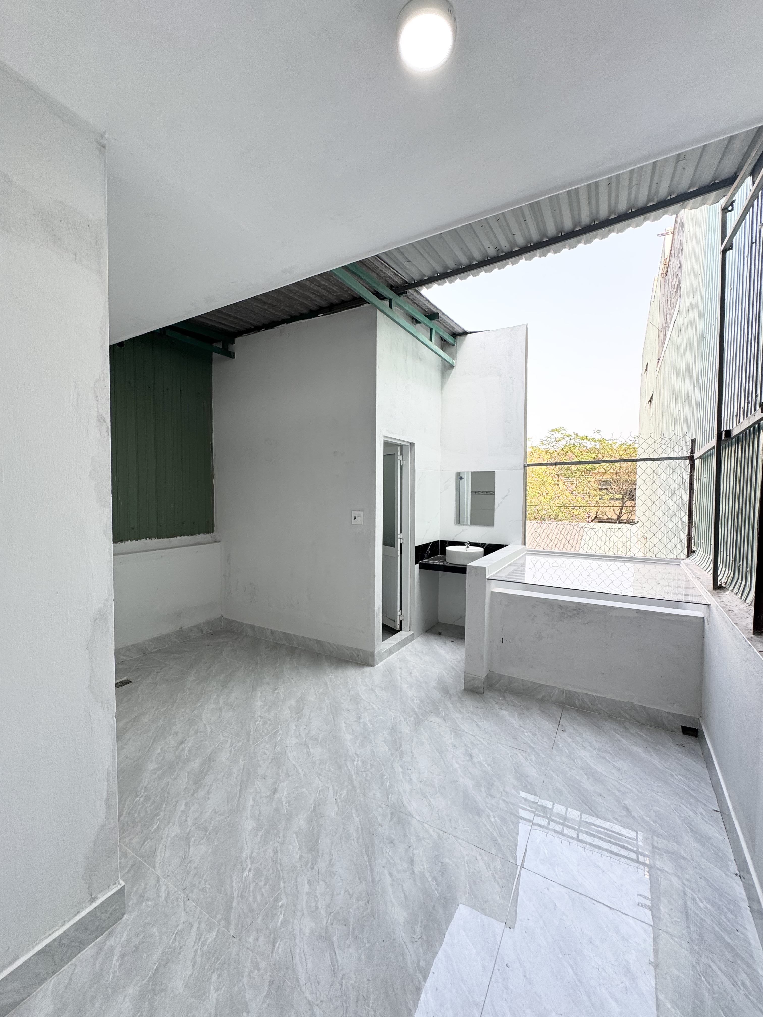 Nhà 2 tầng mặt tiền khu Thành Thái, 73m2, ngang 4,45m, Quy Nhơn