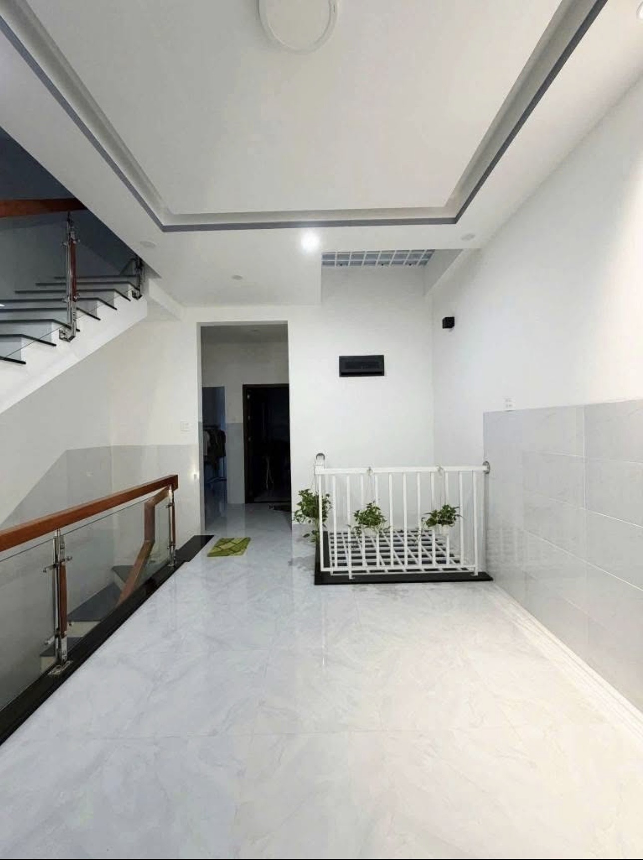 Nhà 3 mê mới mặt tiền Cần Vương, Quy Nhơn, diện tích 75,8m2