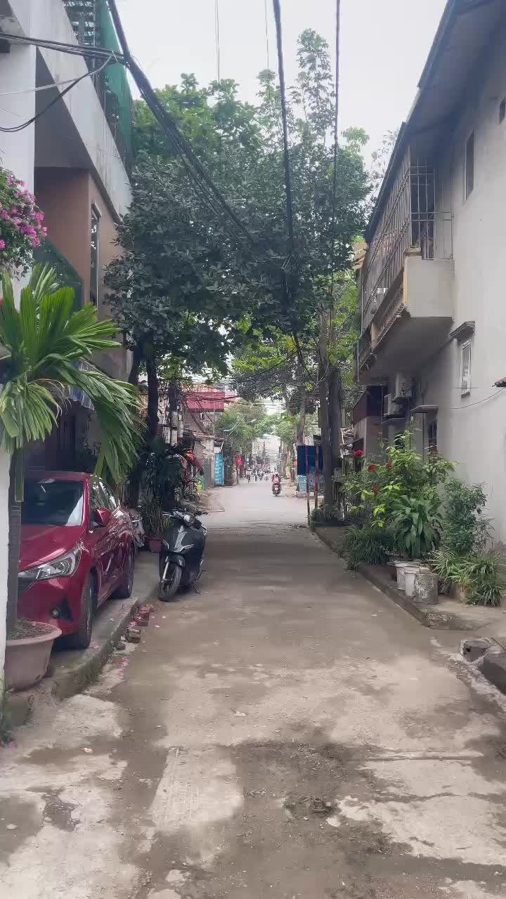 Bán nhà đường Đông Mỹ, Thanh Trì, 168m2, 1 tầng, mặt tiền 6,8m, ô tô đỗ cửa