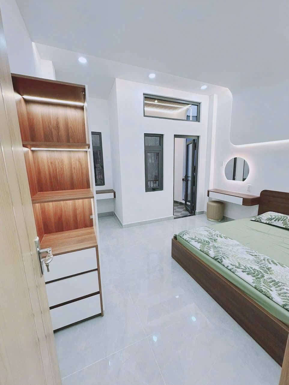 Bán nhà 4,55 tỷ, Quận Bình Thạnh, khu trung tâm, giáp Quận 1
