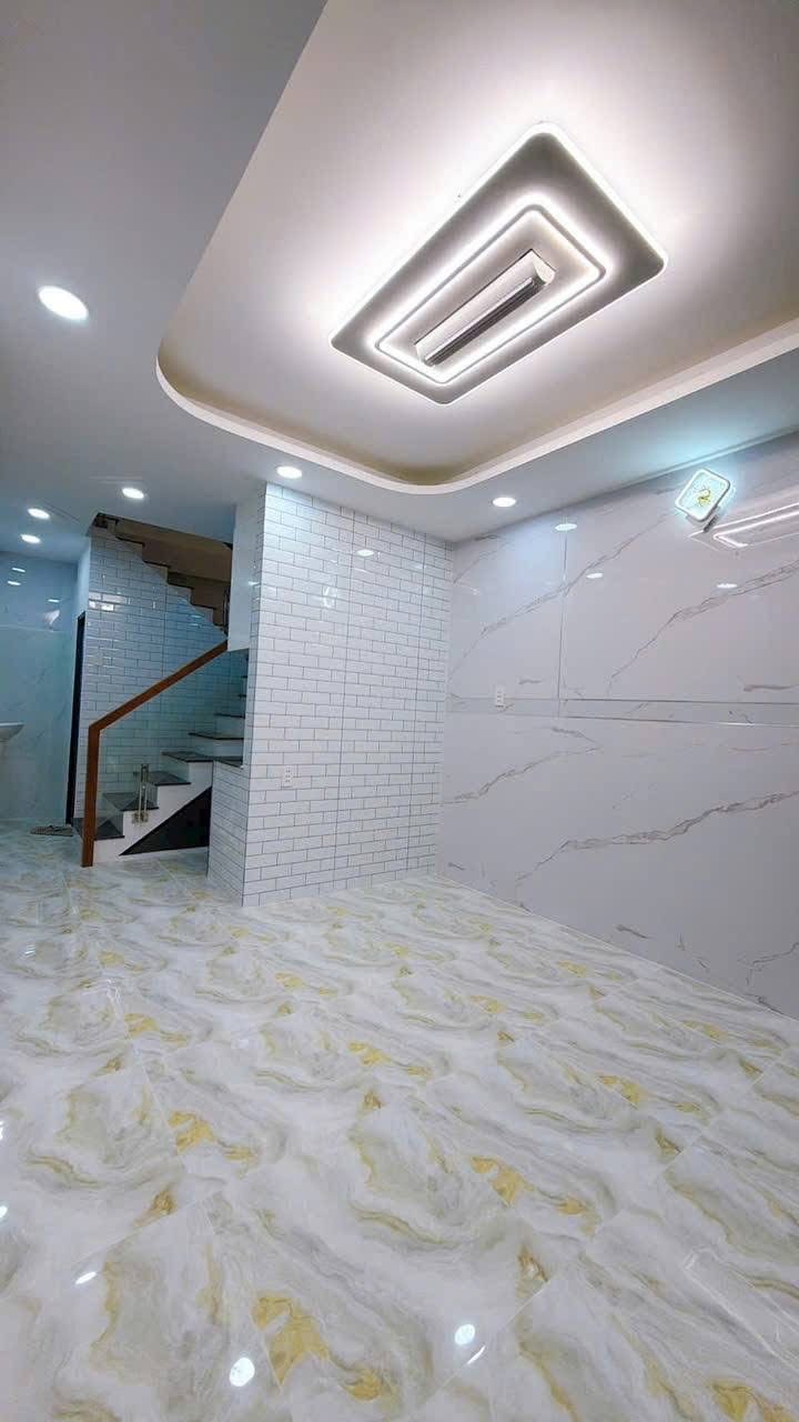 Bán nhà Quận 4 khu dân cư hiện hữu - Gần Hoàng Diệu, khu Vĩnh Khánh, 21m2 1,5 tỷ