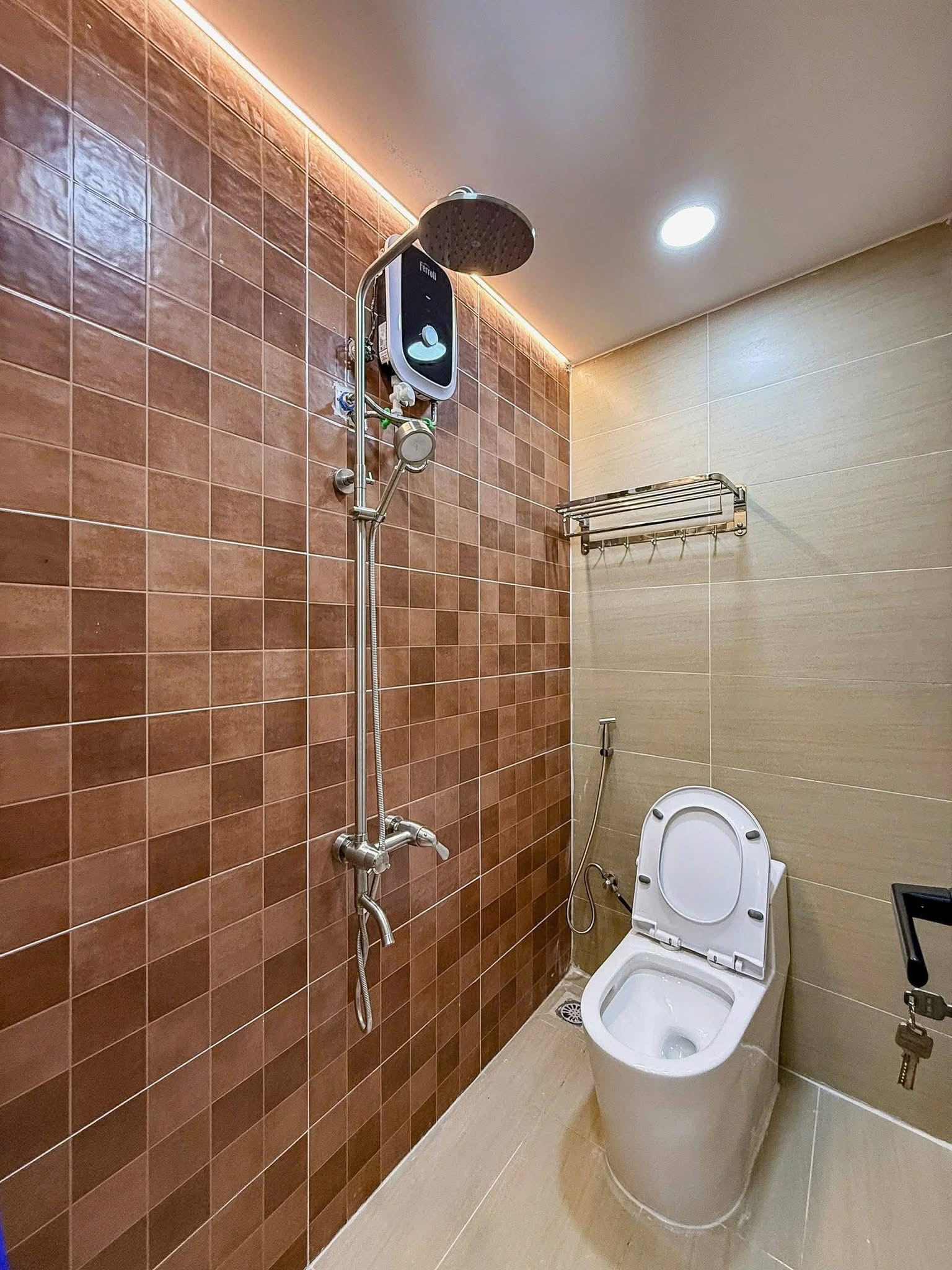 Phan Văn Hân 60m2 cực hiếm, chốt vào ở luôn, 3,4 tỷ, sát Quận 1 sầm uất, phù hợp cho thuê giữ dòng tiền