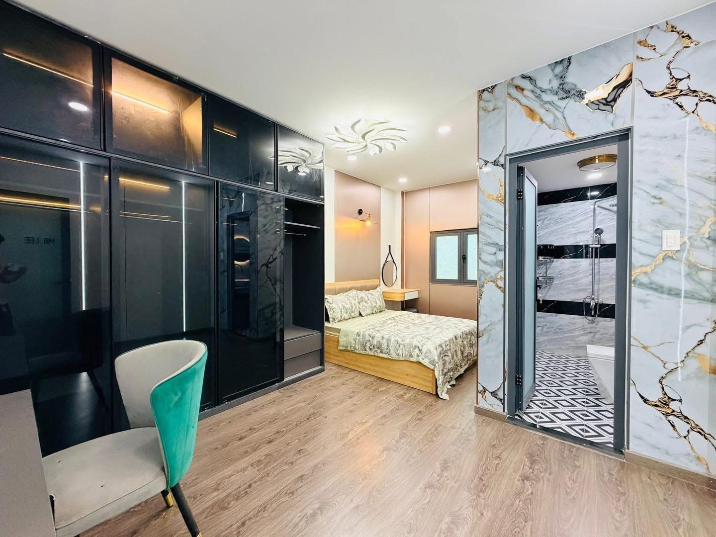 Nhà đẹp Ni Sư Huỳnh Liên, Tân Bình, 53m2, 3,3 tỷ, bê tông cốt thép kiên cố, hiết kế hiện đại vào ở ngay