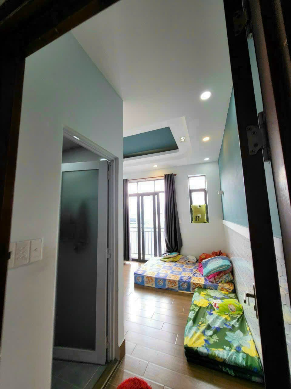 Nhà đẹp Lý Thái Tổ, Quận 3, diện tích 3,7m x 7m, 2 phòng ngủ, có SHR