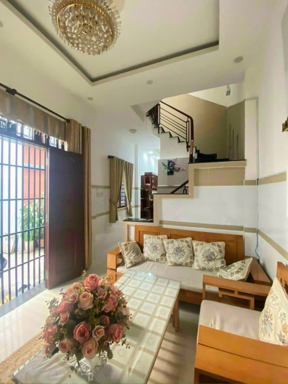 Bán gấp nhà hẻm xe hơi Phan Đăng Lưu, phường 3, Phú Nhuận, 4mx11m, 3 phòng ngủ, ở ngay