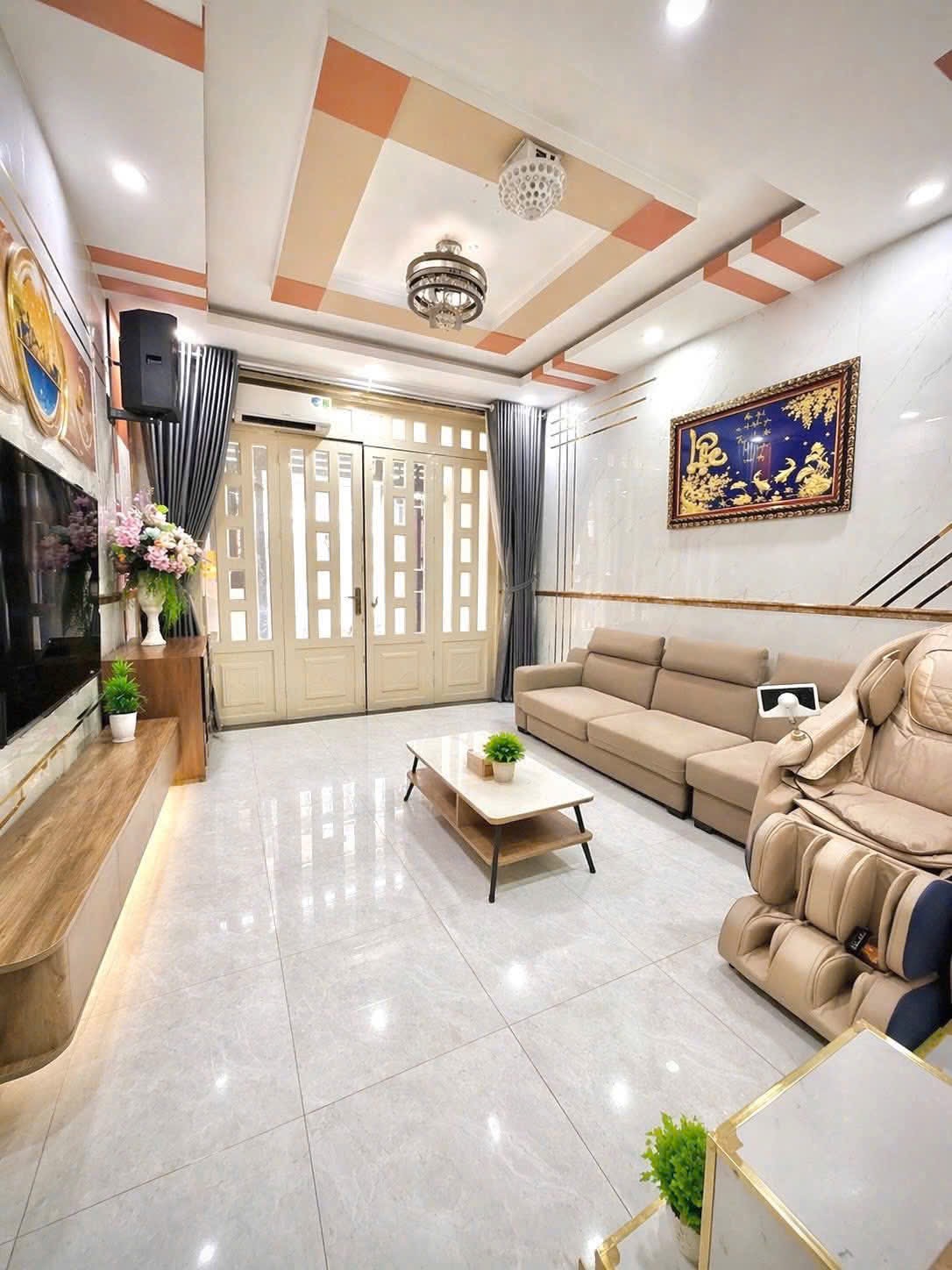 Chủ kẹt tiền Bán tháo Nhà Chính chủ hẻm xe hơi 4m 1 sẹc đường Mai Xuân Thưởng, phường 1, quận 6