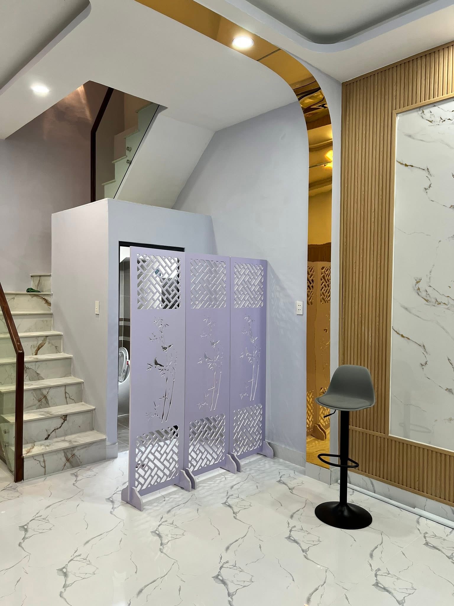 2,25 tỷ 35m2, nhà mới 2 lầu hẻm xe hơi đậu trước nhà, Huỳnh Tấn Phát, Thị trấn Nhà Bè