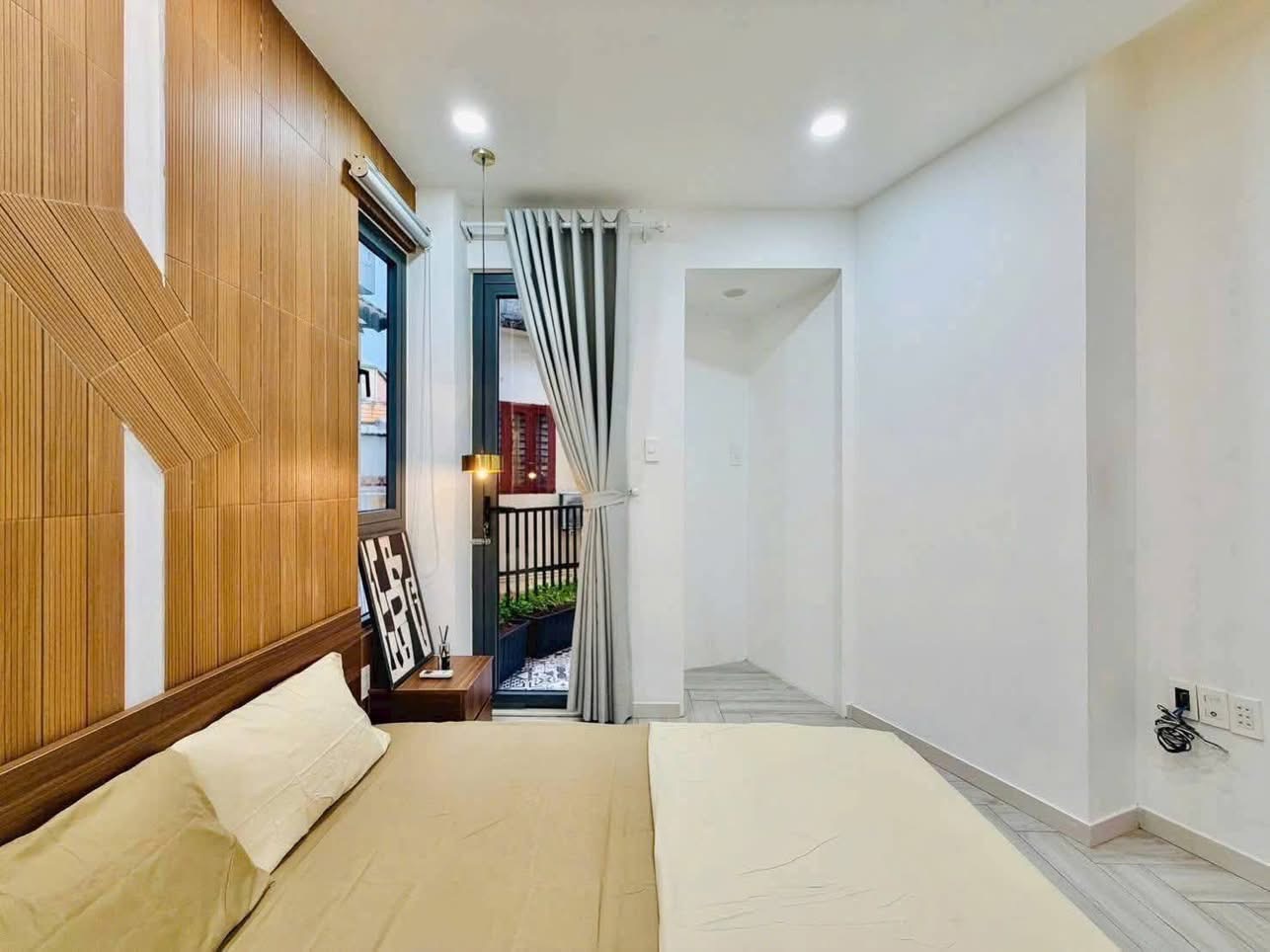 Chỉ 5 tỷ - Nhà 3 tầng 49m2 ngay Chợ Gò Vấp - Nguyễn Thái Sơn