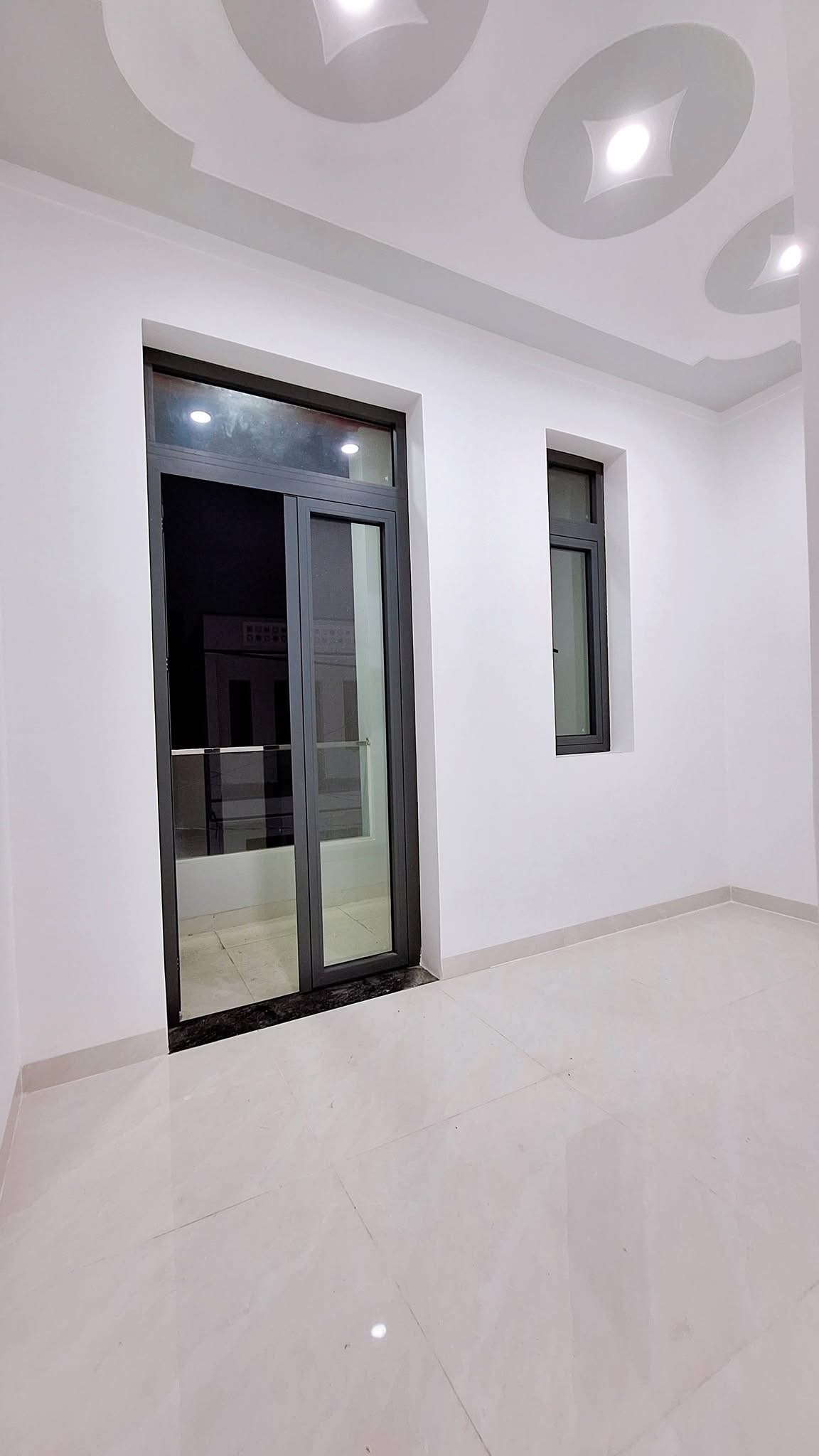 Nhà lầu đẹp Phan Thị Hành Tân Phú, 80m2, 3.1 tỷ