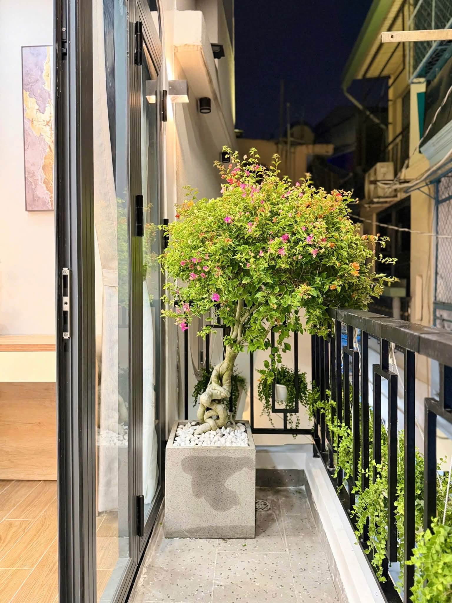 Hẻm oto gần chợ Cây Quéo - Bình Thạnh - 2 tầng ~45m² - 5 tỷ full nội thất