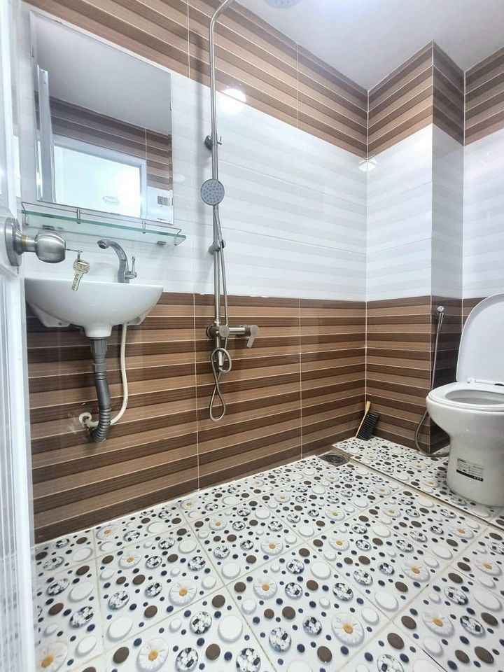 Nhà đẹp xịn sò Tăng Nhơn Phú, Quận 9, diện tích 50m², giá 1,3 tỷ, 3 ngủ 3 vệ sinh, nội thất cơ bản, pháp lý rõ ràng