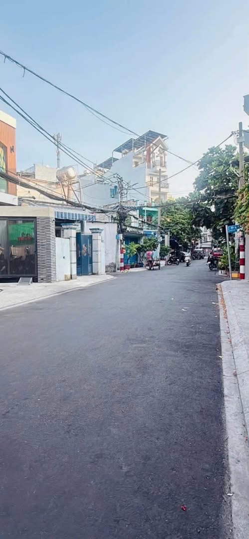 Bán gấp nhà Nguyễn Thị Định 48m2, 1 trệt 1 lầu, giá 2,86 tỷ