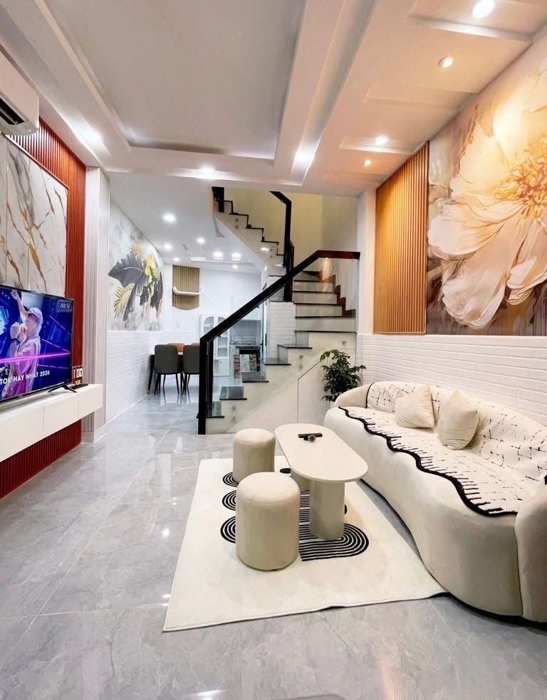 Nhà mới Bình Thạnh, 36m2 (3.6x10m), giá 6 tỷ, Phan Văn Trị, gần chợ Bà Chiểu