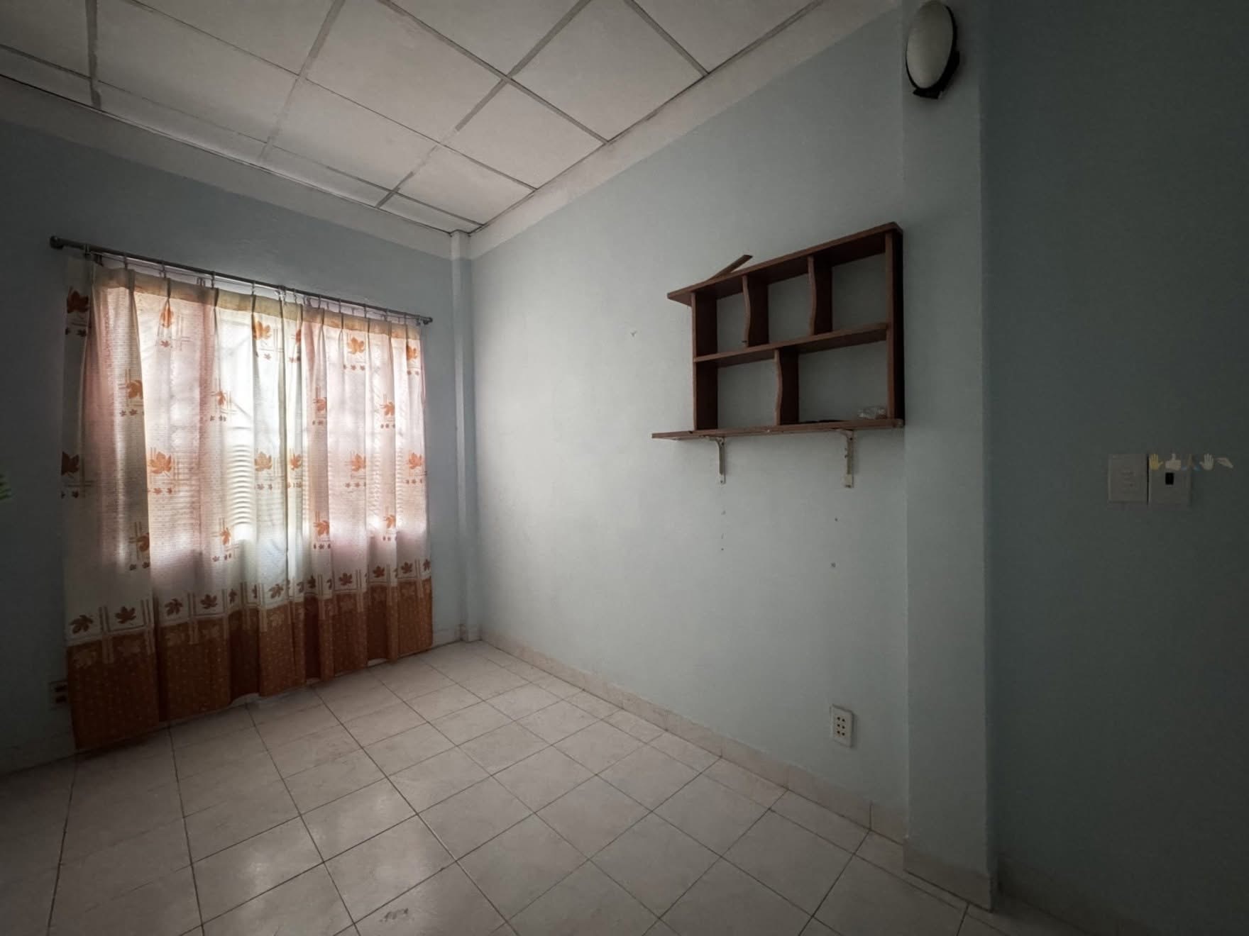 Bán nhà 40m² 6,2 tỷ, hẻm xe hơi Trần Bình Trọng, Phường 5, Bình Thạnh