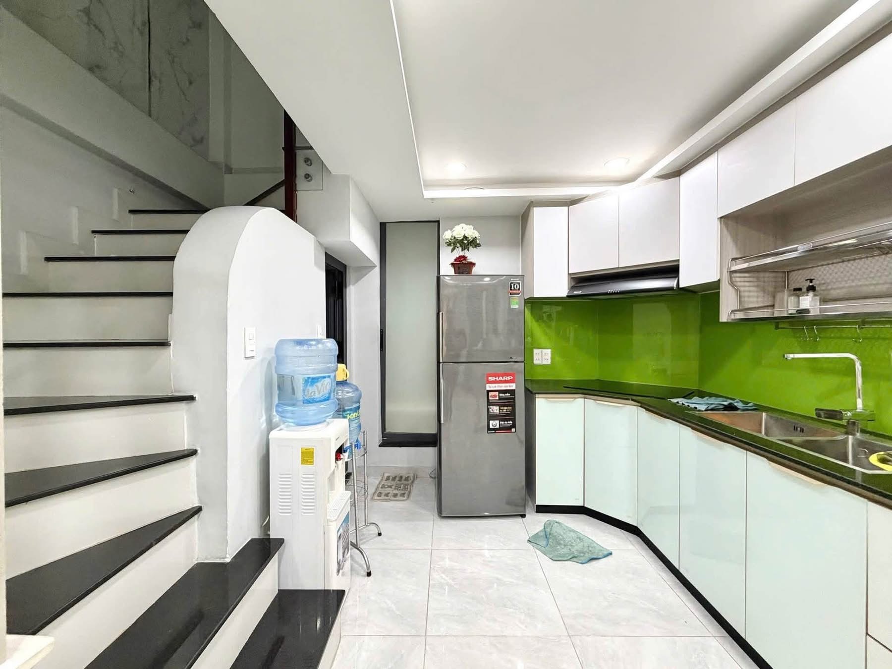 Bán nhà Phan Tây Hổ, Phú Nhuận, hẻm xe hơi 4 tầng, 39m2, hoàn công đủ, chỉ 7.35 tỷ