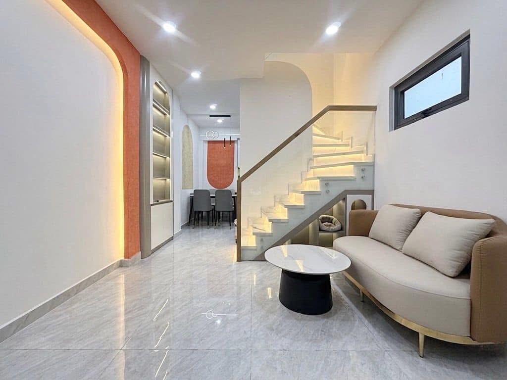 Bán nhà hẻm xe hơi VF3 - Sát Quận 1 - Vũ Tùng, Phường 1, Bình Thạnh, 60m2 3 tầng 5 tỷ