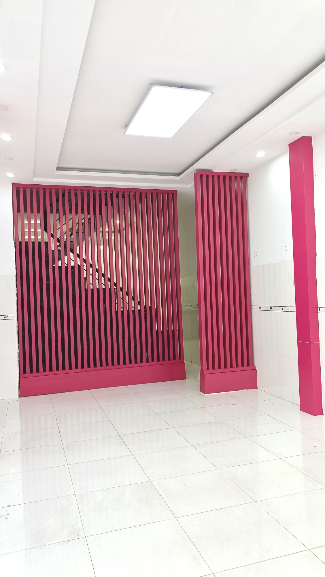 Mặt tiền Phú Thọ Hòa, trung tâm Chợ Vải, 64m2, 4m x 16m dòng tiền 28 triệu/ tháng, chỉ 14.7 tỷ