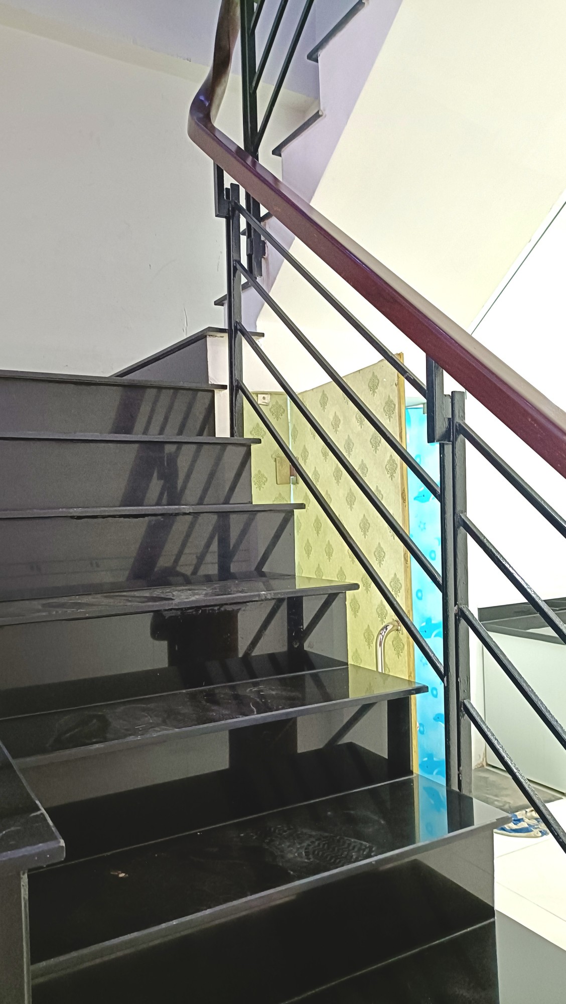 Mặt tiền Phú Thọ Hòa, trung tâm Chợ Vải, 64m2, 4m x 16m dòng tiền 28 triệu/ tháng, chỉ 14.7 tỷ
