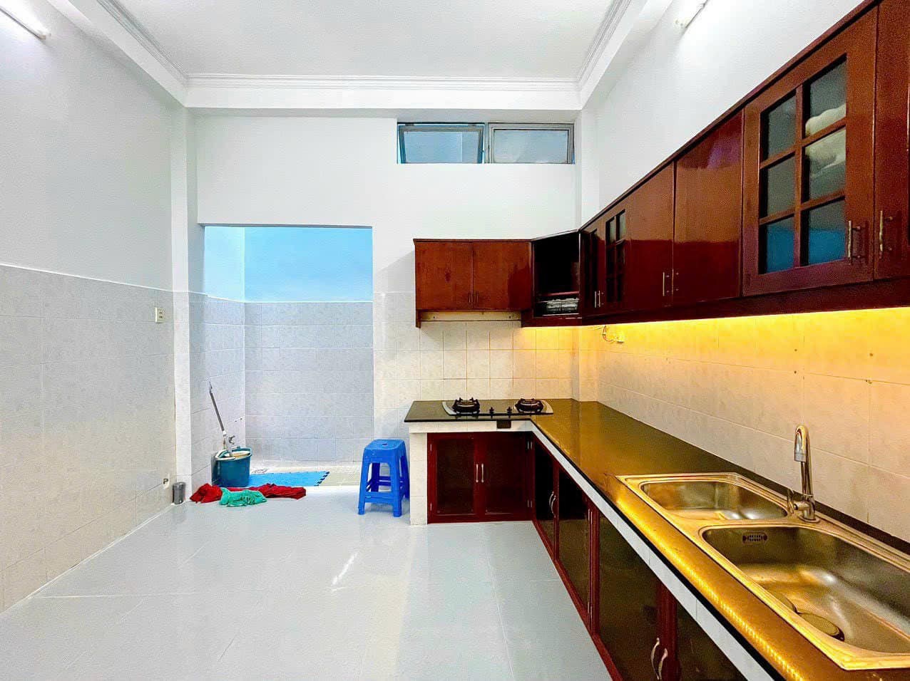 Nhà Bàn Cờ, phường 3, quận 3 – 3,3 tỷ với diện tích 4m x 8m (32m²) vào ở ngay
