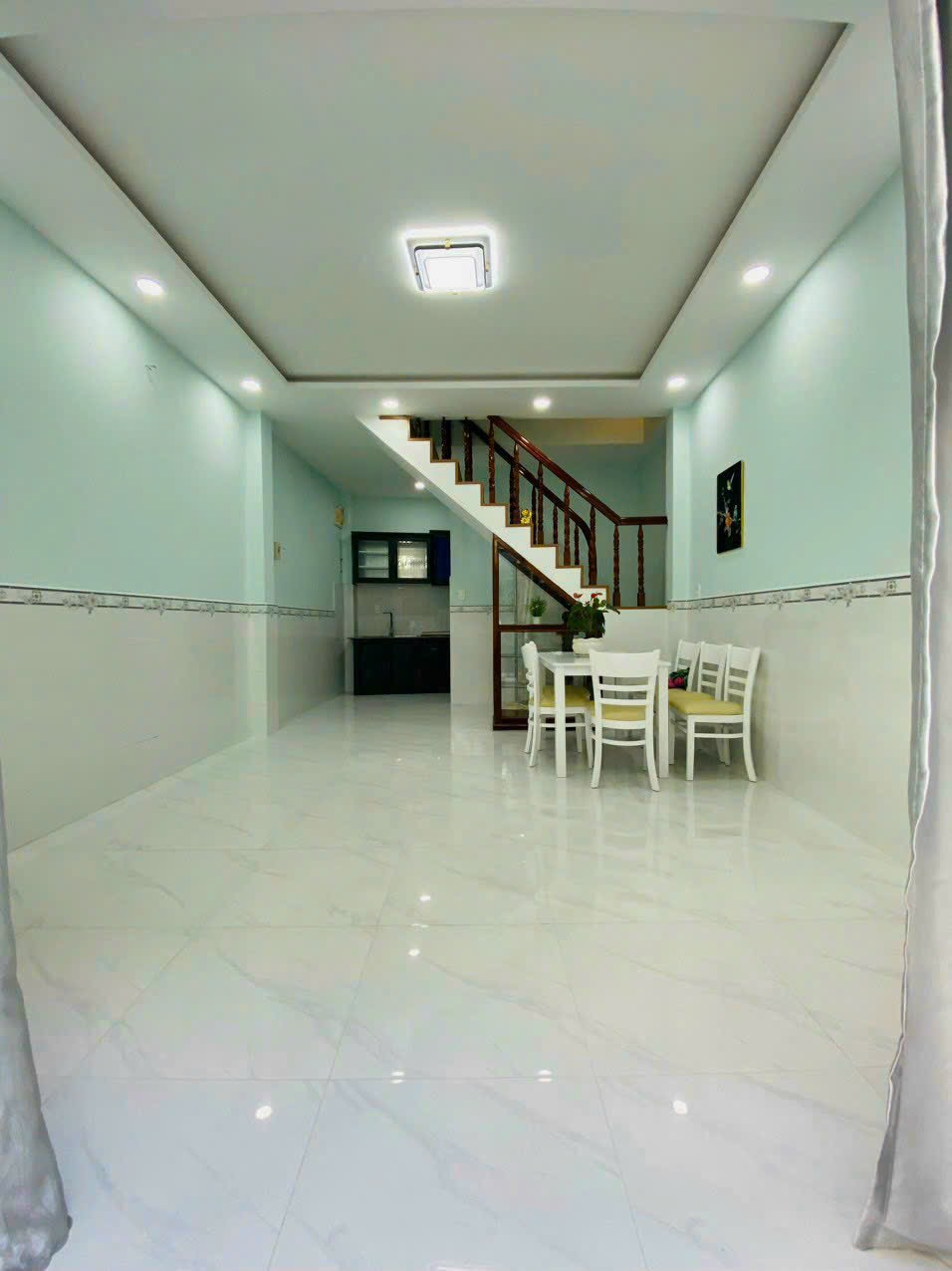 Bán nhà đường Dương Đình Nghệ 32m2, 3 ngủ, 3 vệ sinh, kinh doanh thuận tiện