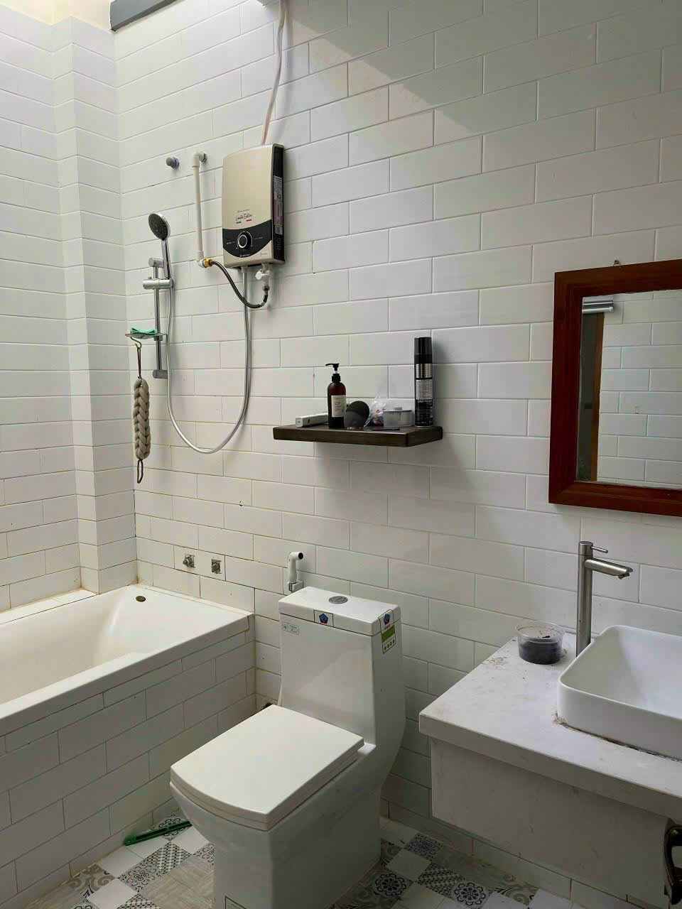Nhà hẻm xe hơi Cao Thắng 48m2 vuông vức, còn thương lượng cho khách thiện chí