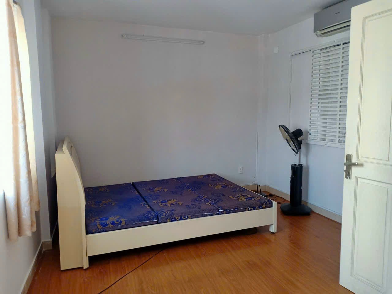 Nhà hẻm Cao Thắng 3m x 9,5m 2 ngủ, 2 vệ sinh, ở ngay
