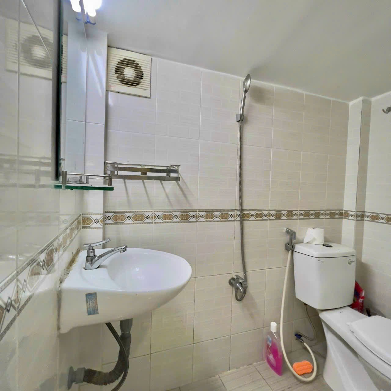 Nhà hẻm Tôn Thất Thuyết 24m2, 2 ngủ, 2 vệ sinh