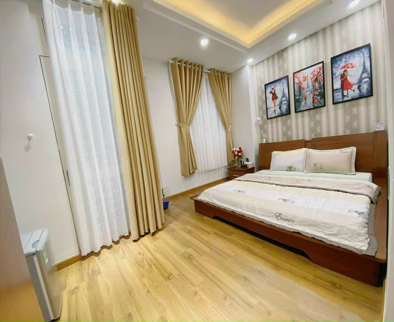Nhà hẻm xe hơi Hai Bà Trưng 4,8m x 8m 2PN 3WC