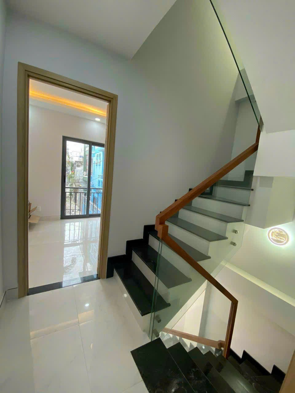 Nhà hẻm xe hơi Trung tâm 4,45m x 9m 3PN 4WC