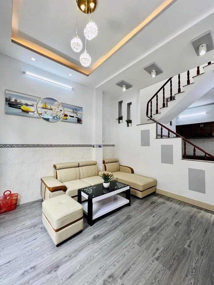 Nhà đẹp Trần Xuân Soạn 4,5m x 8m 3 ngủ, 3 vệ sinh