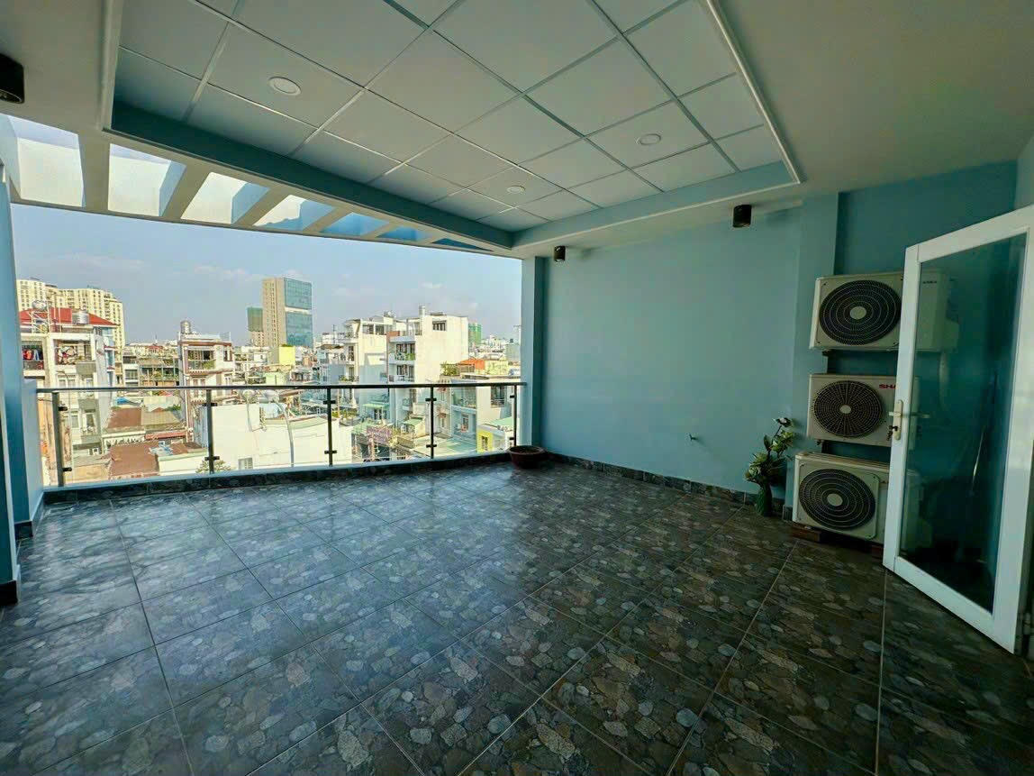 Nhà hẻm xe hơi trung tâm quận 11, 4,8m x 7,7m 4 phòng ngủ, 4wc