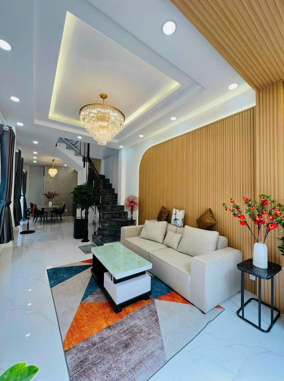 Cần bán gấp sân thượng Chợ Lớn, Quận 6, 3,3m x 12m, 3PN, 4WC