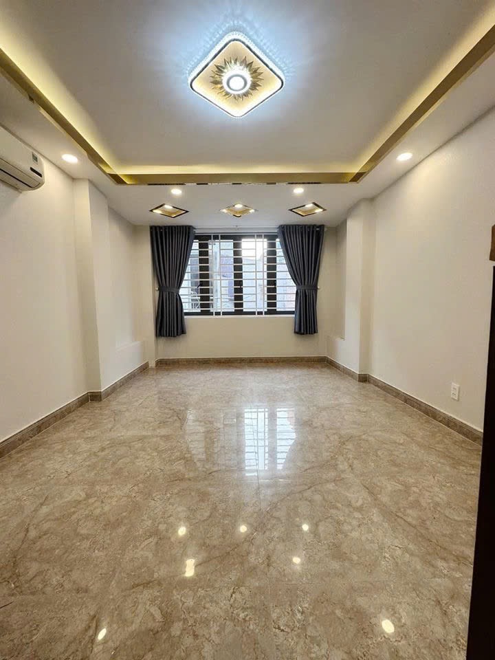 Nhà Dương Đình Nghệ 3,4m x 10m, 3PN, 3WC, nội thất giá tốt