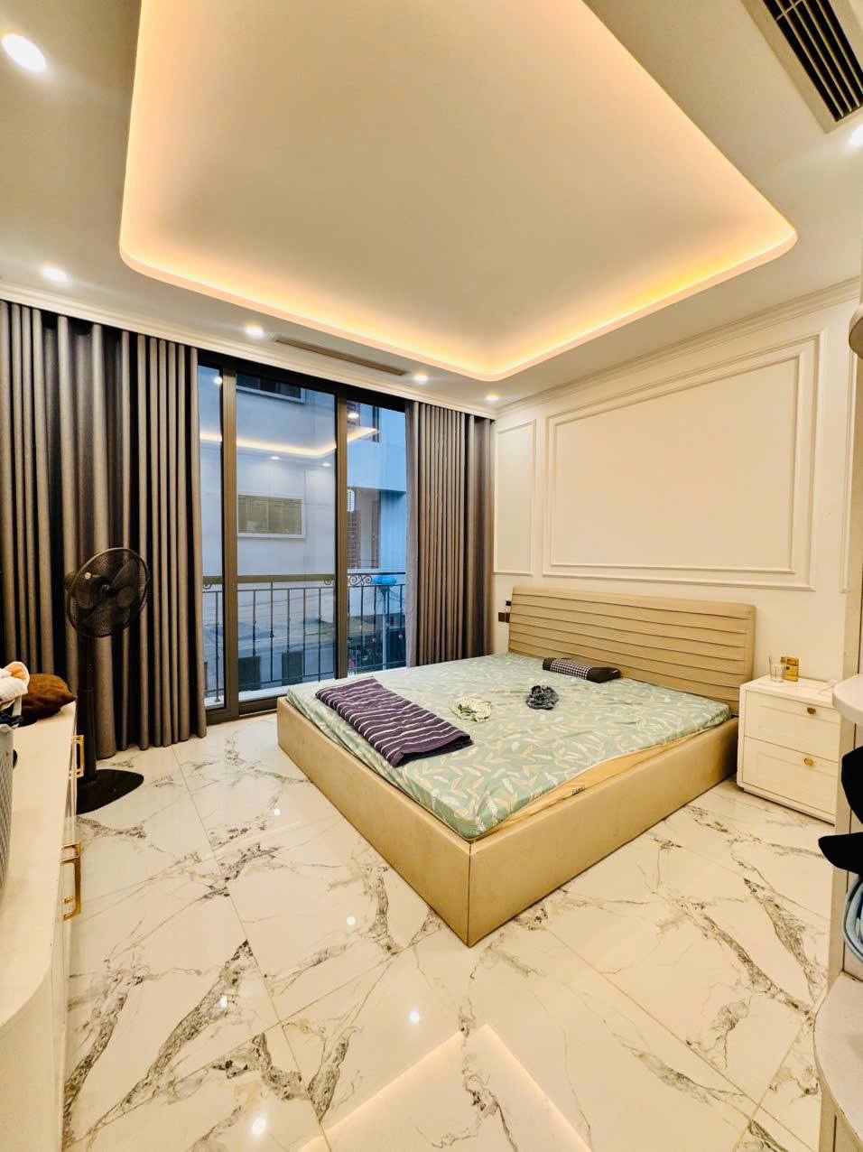 Bán nhà liền kề khu đô thị Văn Quán, 6 tầng, thang máy, lô góc, nội thất cao cấp