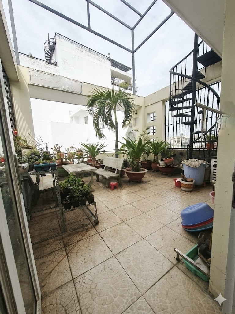 Đầu não của Phú Nhuận toà nhà 4 tấm, 80m2, làm văn phòng trụ sở công ty, CHDV siêu đỉnh