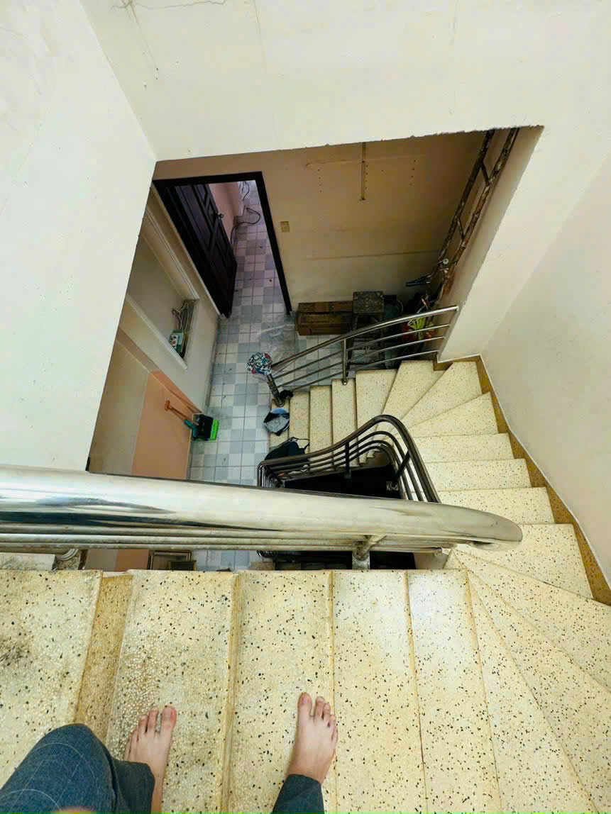 Nhà hẻm xe hơi Tôn Đản quận 4, 3,3m x 14m, 3 phòng ngủ, 3wc có sổ hồng vào ở ngay