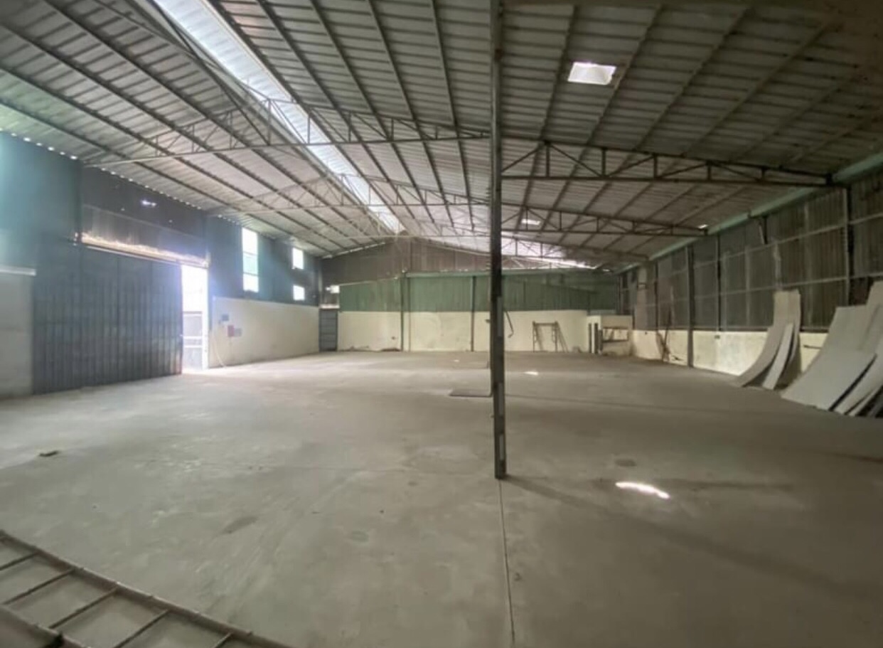 Cho thuê kho xưởng 435m2 Thạnh Lộc gần trường Điện lực Quận 12