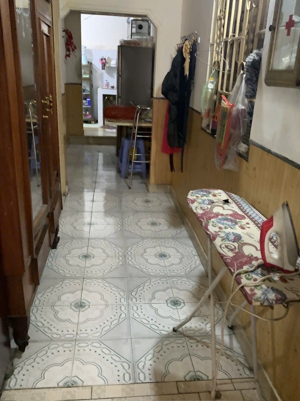 Phường Tân Phú - 4 tỷ hơn - 5,2m x 16,5m - hẻm xe hơi