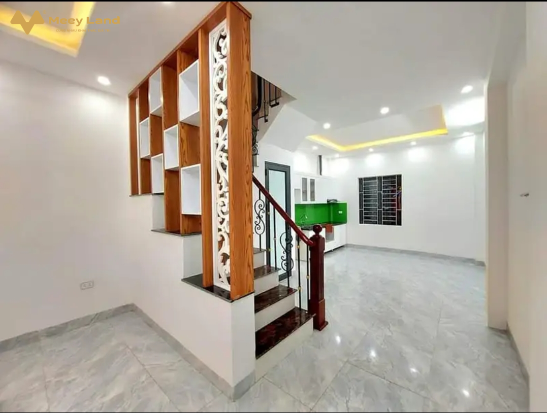 Bán nhà mới Kim Chung 38m2 x 4 tầng, 4 phòng ngủ, 2 mặt tiền, gần đường lớn, ô tô đỗ