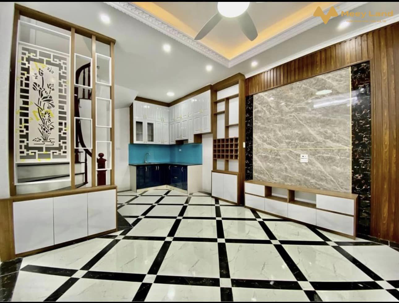 Bán nhà Phương Canh, gần Mỹ Đình 33m2, 5 tầng, nội thất đẹp, đường lớn 4,9 tỷ