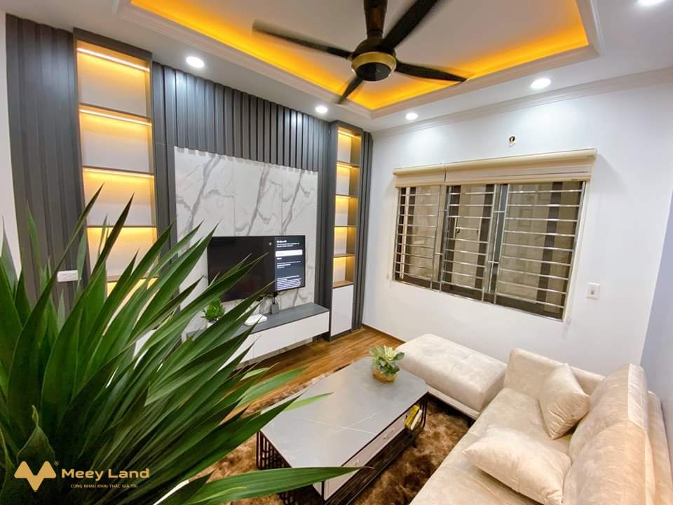 Bán nhà An Khánh, giáp Đại Lộ Thăng Long 39m2, 4 tầng, 4 ngủ, ngõ rộng, ô tô đỗ gần nhà