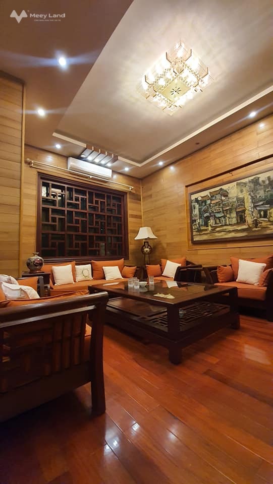 Bán biệt thự Mễ Trì ngay Bộ Ngoại Giao, giá cực tốt chỉ hơn 100 triệu/m2