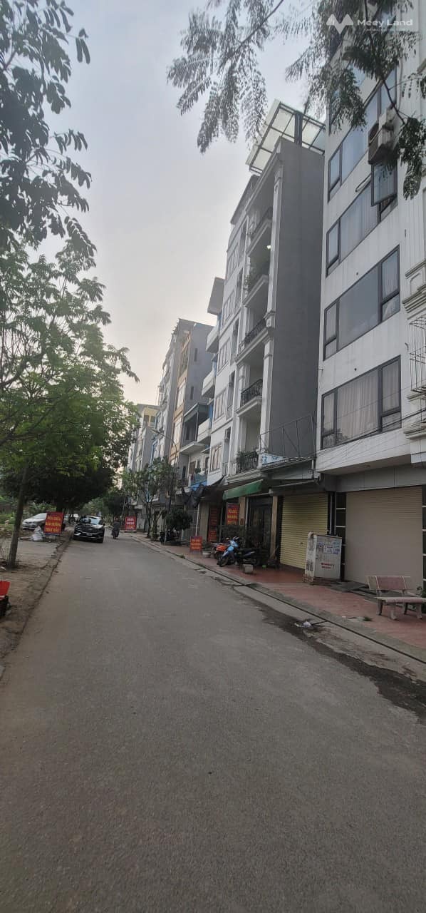 Chính chủ bán nhà phân lô Dương Nội, đường ô tô tránh, giá tốt nhất